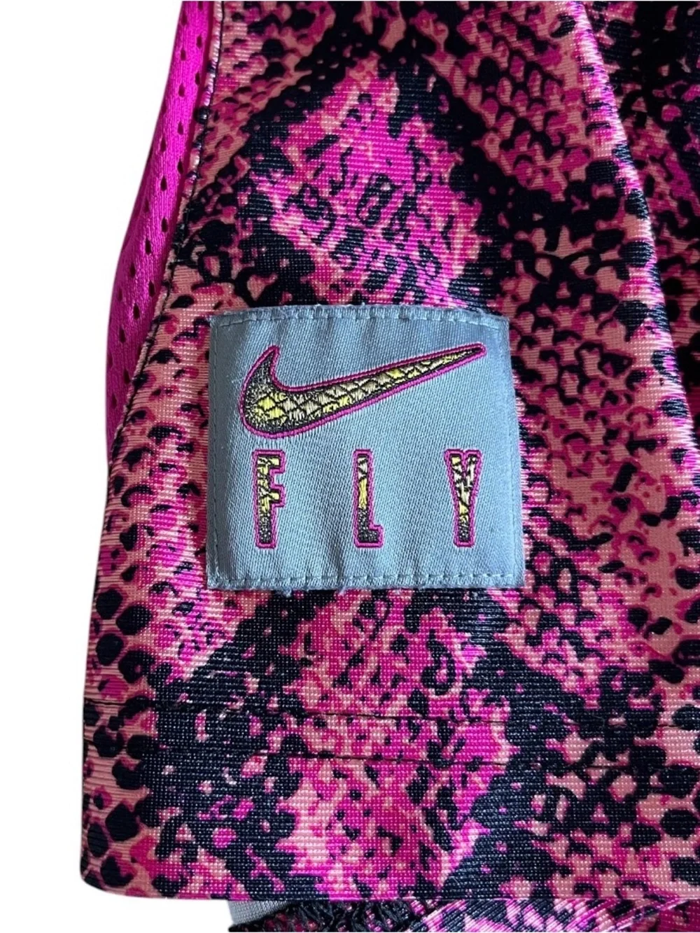 Nike Dri-FIT Rebel Fly Womens Basketball Shorts Medium Pink Snakeskin - Picture 4 of 7